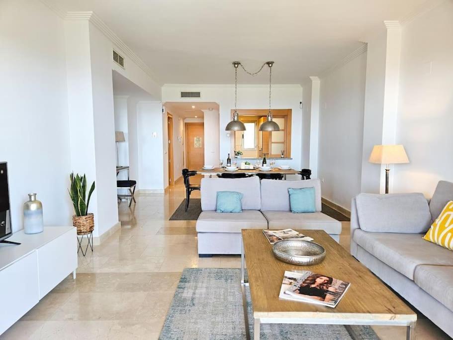 Apartamento Hacienda Del Senorio De Cifuentes Estepona Exterior foto